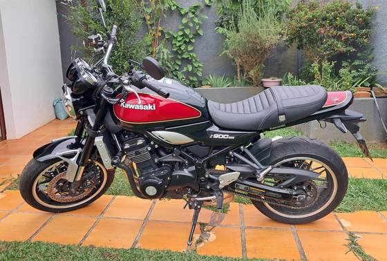 KAWASAKI Z900RS 